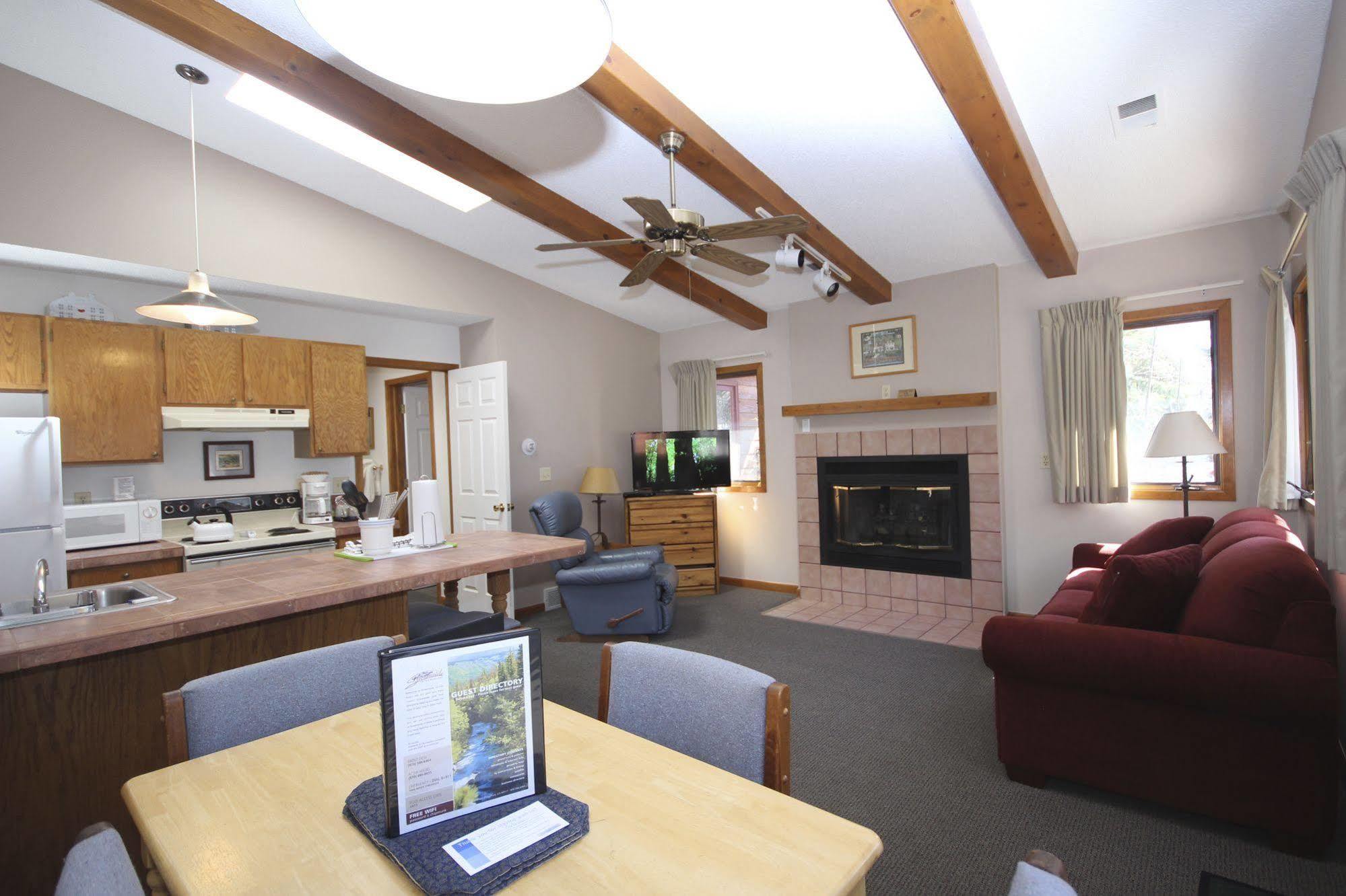 Streamside On Fall River Estes Park Exterior photo